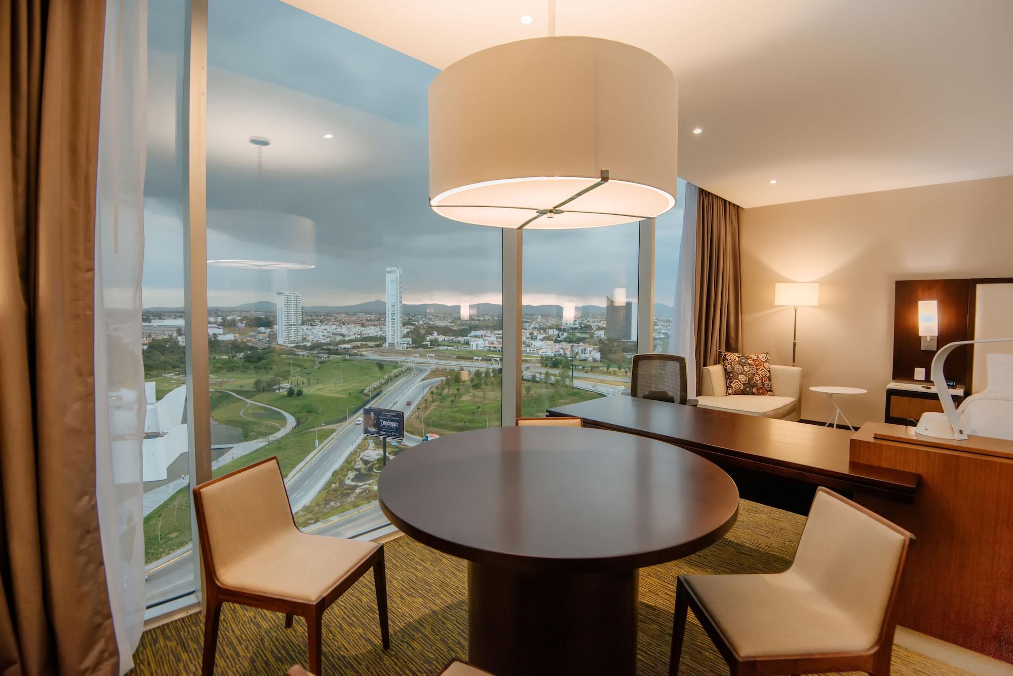 Hilton Garden Inn Puebla Angelopolis Экстерьер фото